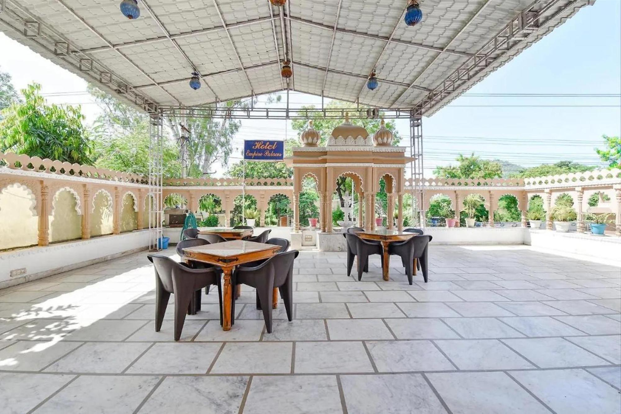 Empire Palace Hotel Udaipur Exterior photo